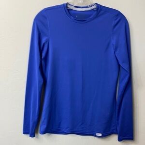 Patagonia long sleeved purple top size xs.